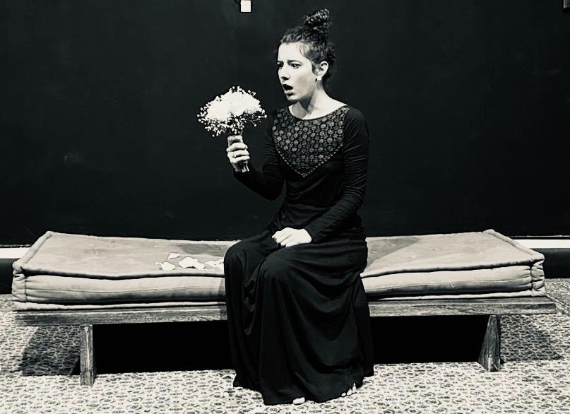 Ioanna Siskou rehearsing a Shakespeare's Sonnet at SAM session